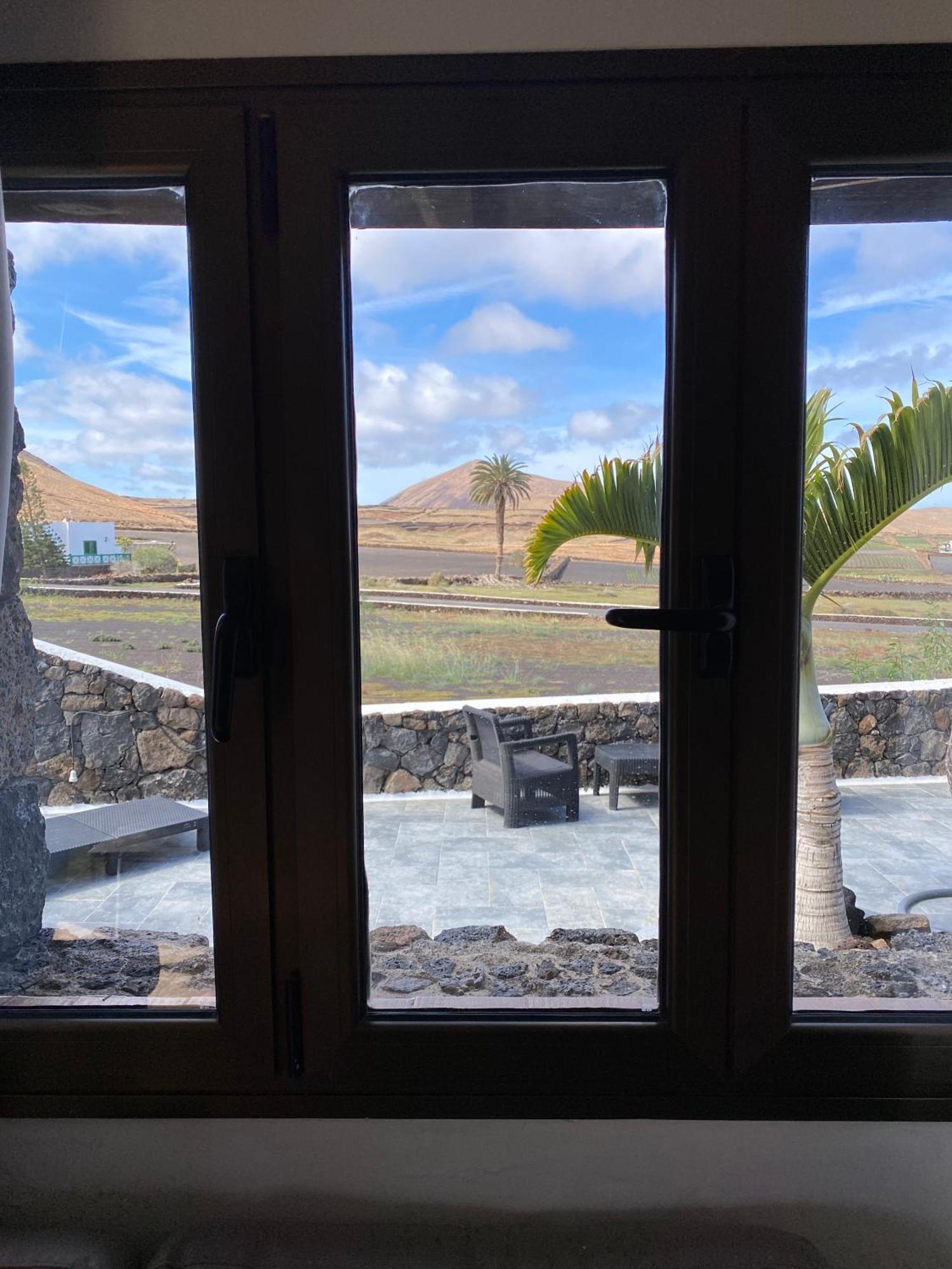 Finca Marisa Tinajo Luaran gambar